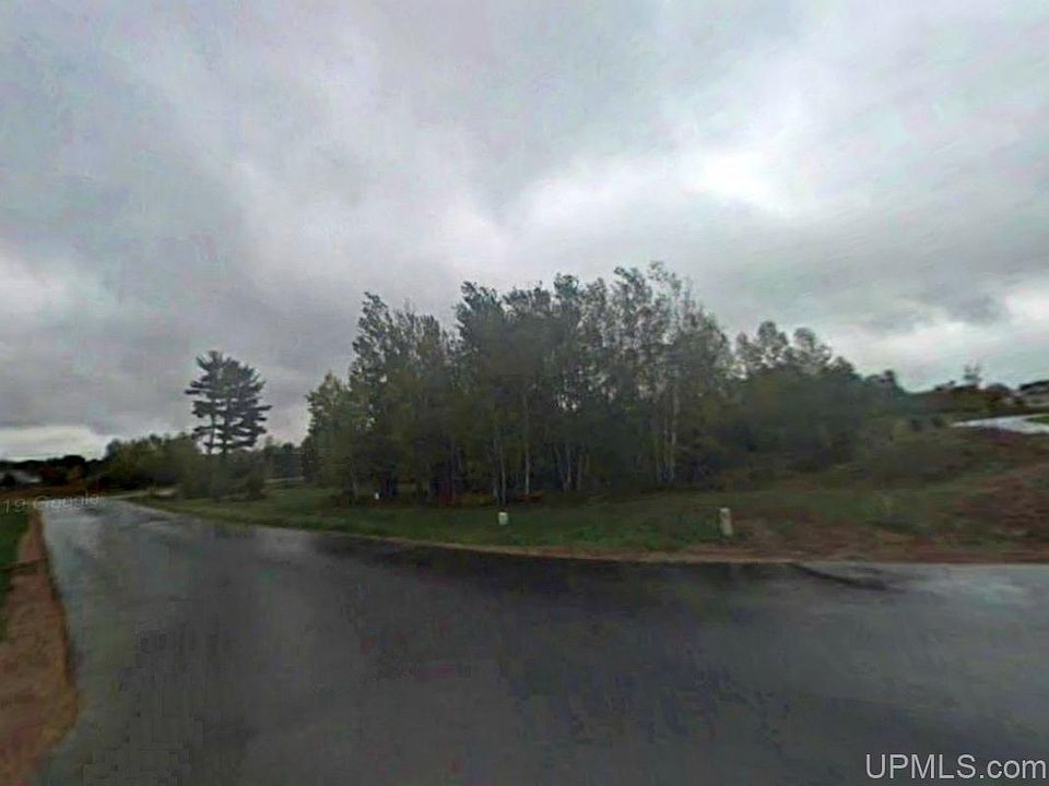 2nd image of 411 River Pointe Pkwy