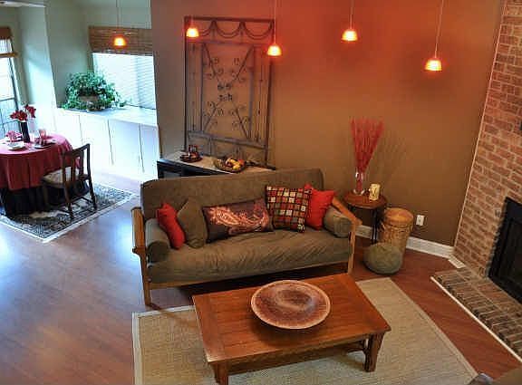 3rd image of 9910 Royal Ln APT 807