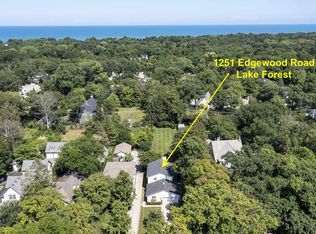 1251 Edgewood Rd, Lake Forest, IL 60045