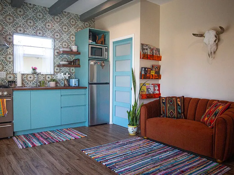 321 Cucamonga Ave — Photo 1