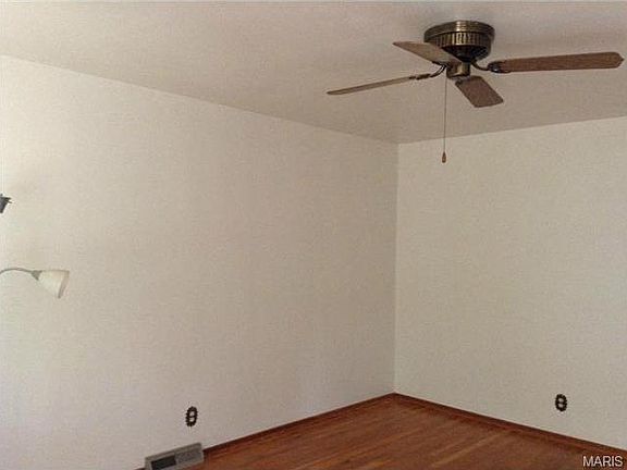 4th image of 4013 Sims Ave