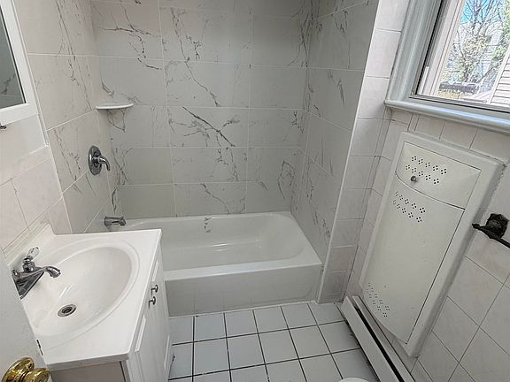 2nd image of 619 38th St #1