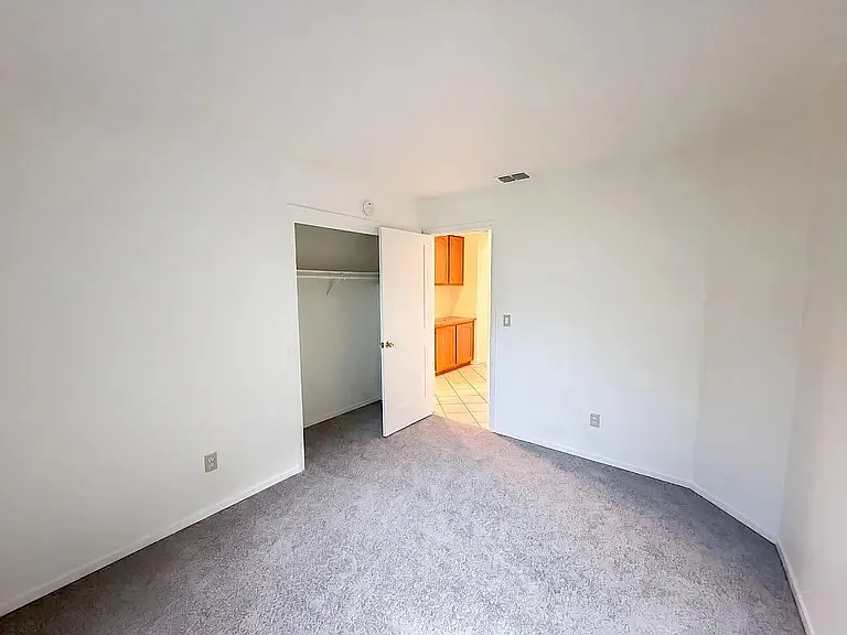 116 Bittercreek Dr — Photo 2