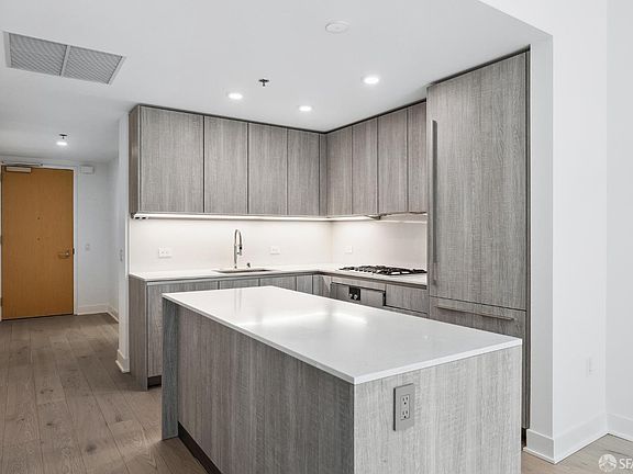 5th image of 201 Folsom St APT 1B