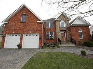 6 Briarcliffe Ct, Ocean View, DE 19970