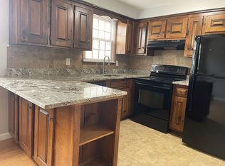 18 Cannongate Rd, Tyngsboro, MA 01879