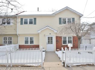 208 Continental Pl, Staten Island, NY 10303
