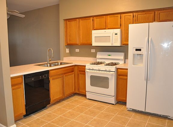 4th image of 2813 Odlum Dr #2