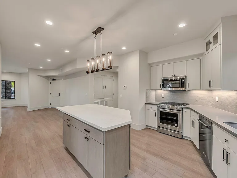 1229 Lincoln Ave #101 — Photo 9