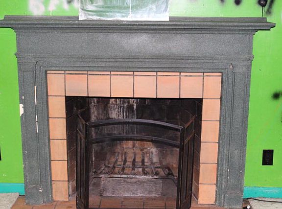 3rd image of 125 E 22nd St