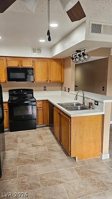 2 bed, 2.0 bath, 1162 sqft, $1,550 — Photo 2