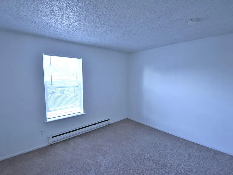 2156 Grove St — Photo 15