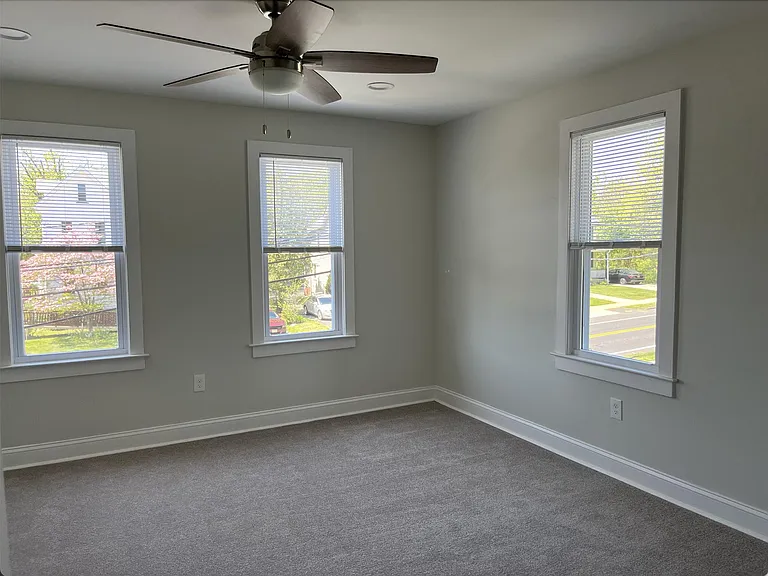 205 S Church St — Photo 10