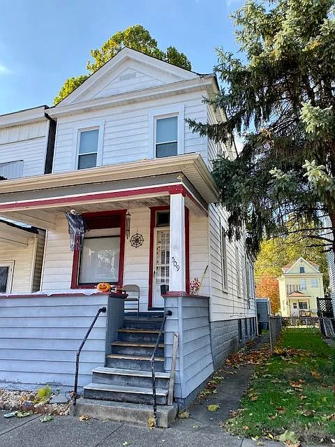 509 N Huron St photo 1