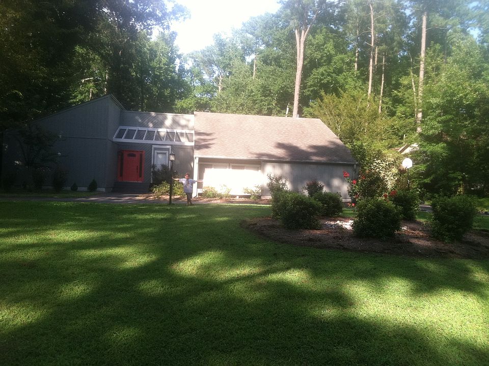 1st image of 1040 Camino Real S