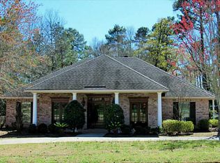205 Hilton Head Dr, Benton, LA 71006