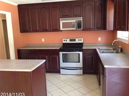 2nd image of 106 Royal Dr