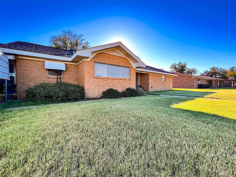 340 N 14th Ave, Munday, TX 76371 MLS 20459868 Zillow