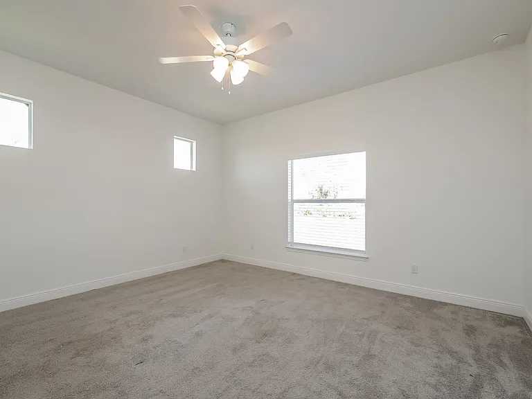 2329 NW 36th Ave — Photo 14
