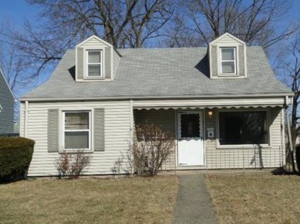 1982 Medford Ave