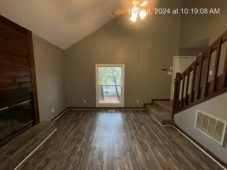 6468 Kelmscot Ct — Photo 5
