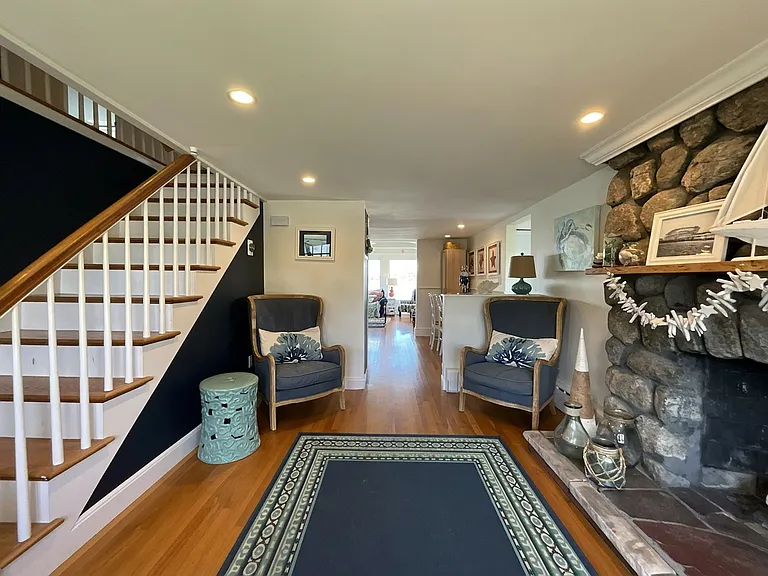 190 Nantasket Rd — Photo 7