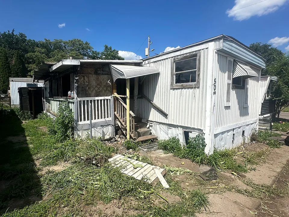 2825 SE 14th St #50
