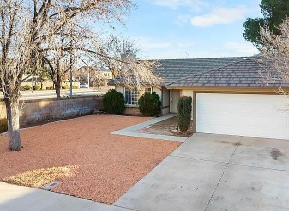 3rd image of 2852 San Ramon Dr