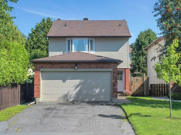 289 Kennedy Ln E, Ottawa, ON K1E 3M5