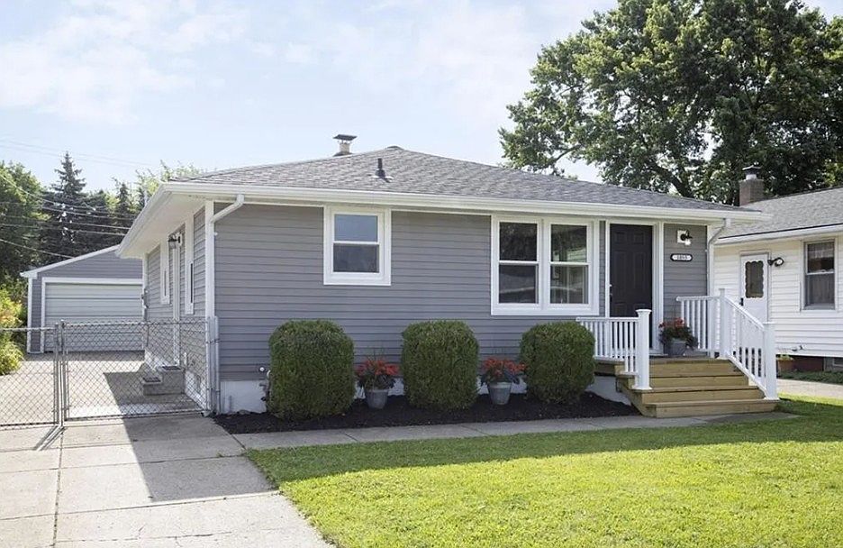 1st image of 1055 Parker Blvd