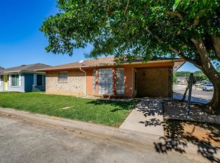 212 Fireside Village Dr, Keene, TX 76059