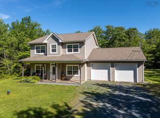 11 Kuryluk Ct, Halifax, NS B4G 1C5