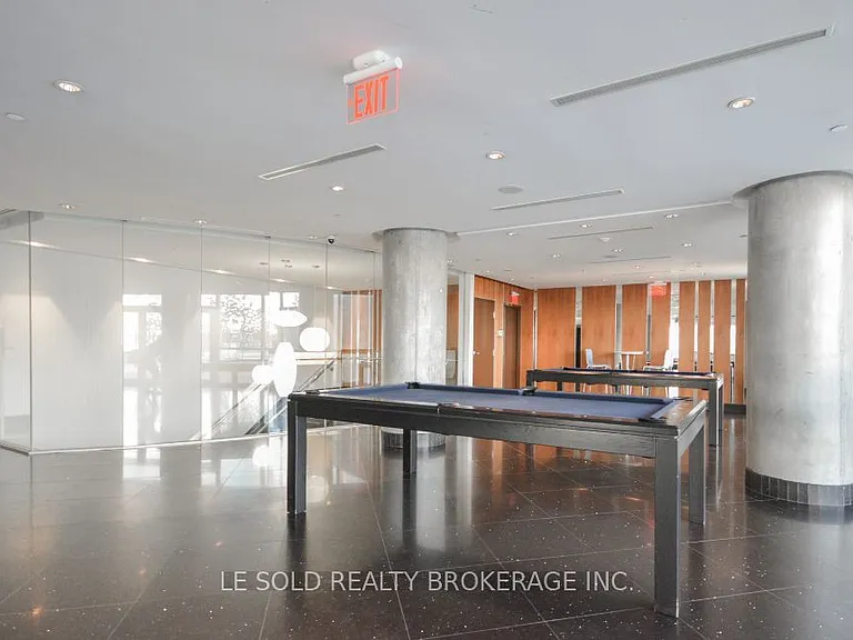 38 Dan Leckie Way #1205 — Photo 32