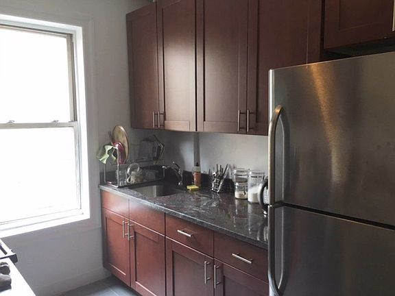5th image of 540 W 180th St APT 54
