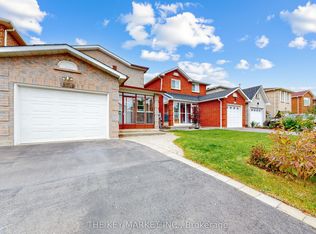 238 Lech Walesa Dr, Mississauga, ON L5B3H2