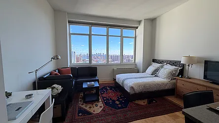 1510 Lexington Avenue, #PHR