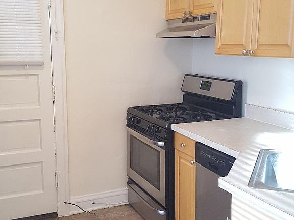 5th image of 411 S Harvey Ave APT 2W
