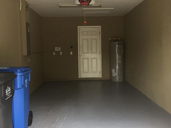 One car garage