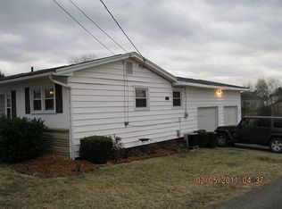 906 Fairview Ave, Wheelersburg, OH