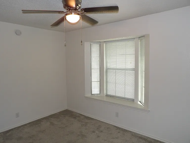 4339 Buena Vista St #5 — Photo 12