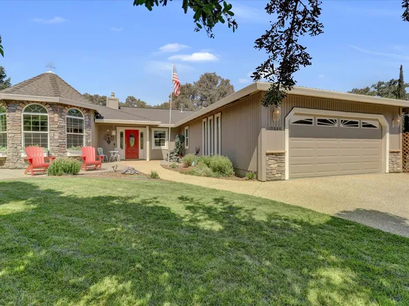 10880 Woodchuck Ct, Penn Valley, CA 95946