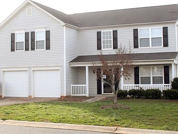 2nd image of 9707 Aventide Ln