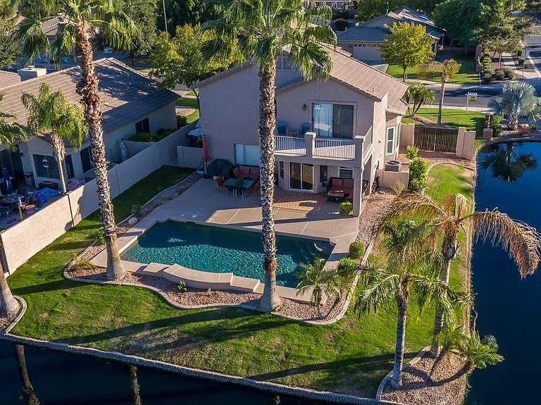 1902 W Havasu Way — Photo 3
