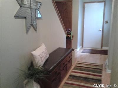 3rd image of 8178 Honeysuckle Dr