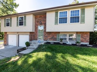 1411 Gumbert Dr, Amelia, OH