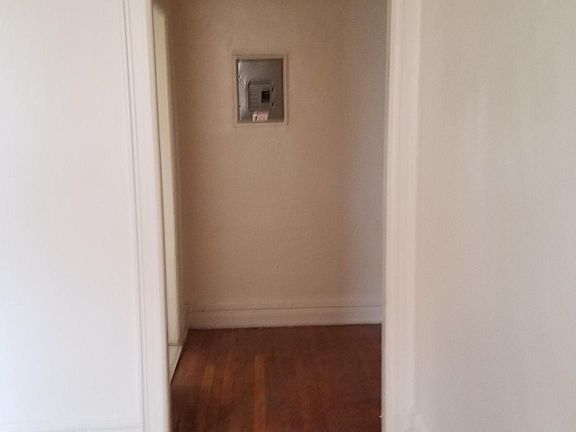 4th image of 74 Fairview Ave APT 2