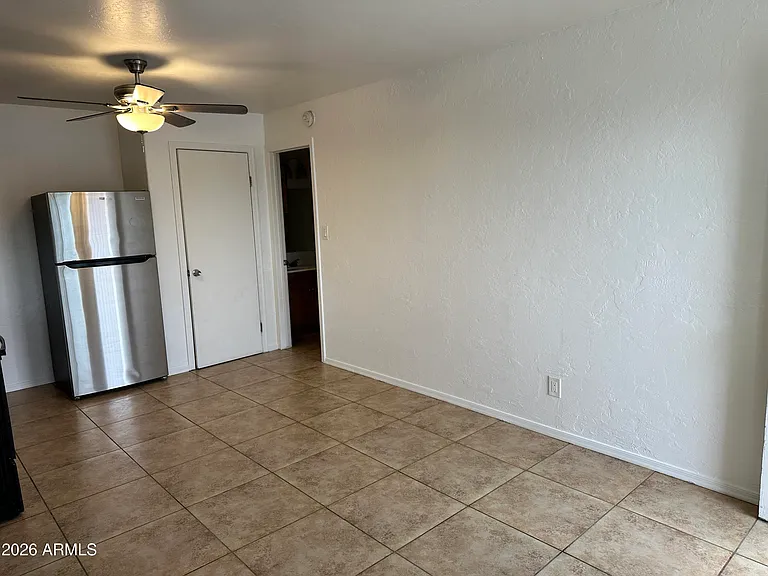 427 E Friar Ave #5 — Photo 7