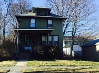 4 Colrain St, Worcester, MA 01603