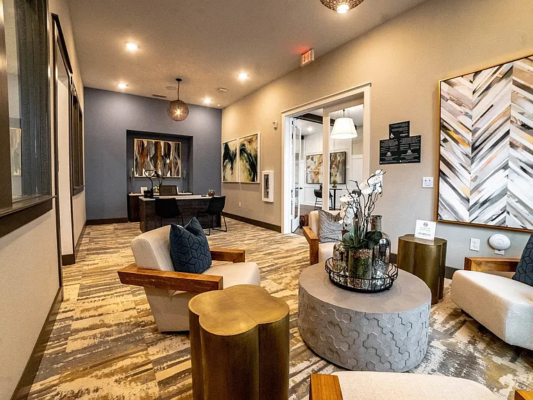 Century Vista Palms — Photo 27