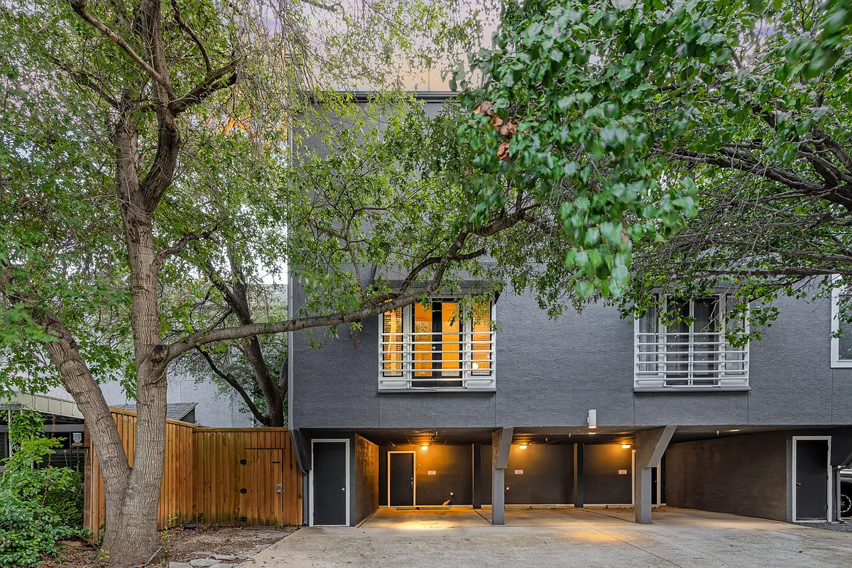 Building Photo - 4334 Buena Vista St #A